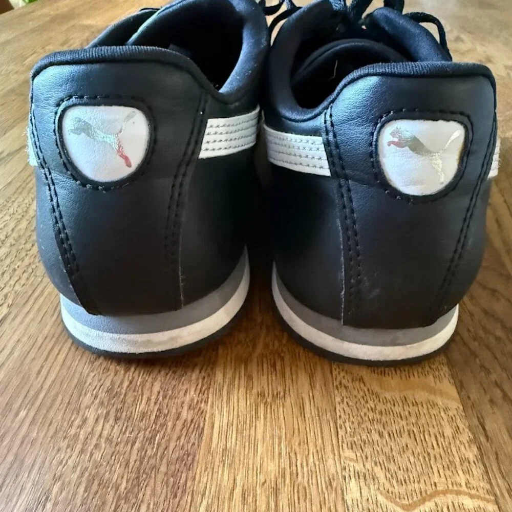 Black and White PUMA ROMA‎ Lace Up Sneakers Men Casual Low Top